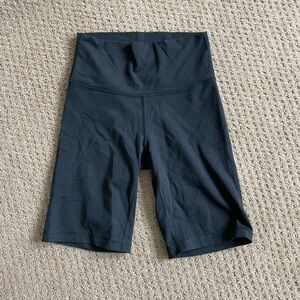 Black Women's Shorts 7inch